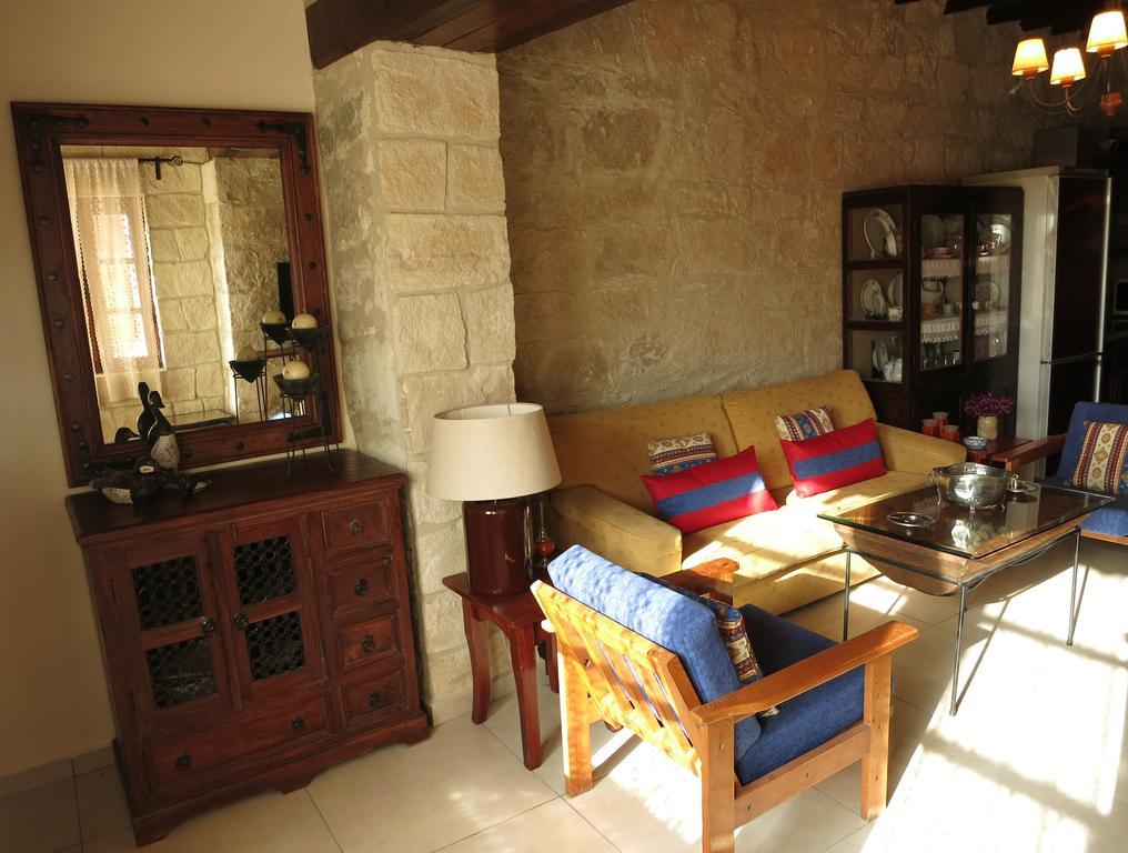 Villa Simona Stone House Polis Zimmer foto